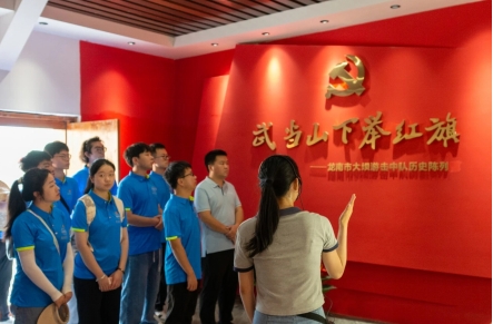 tyc1286太阳成集团经济管理系开展暑期“三下乡”社会实践